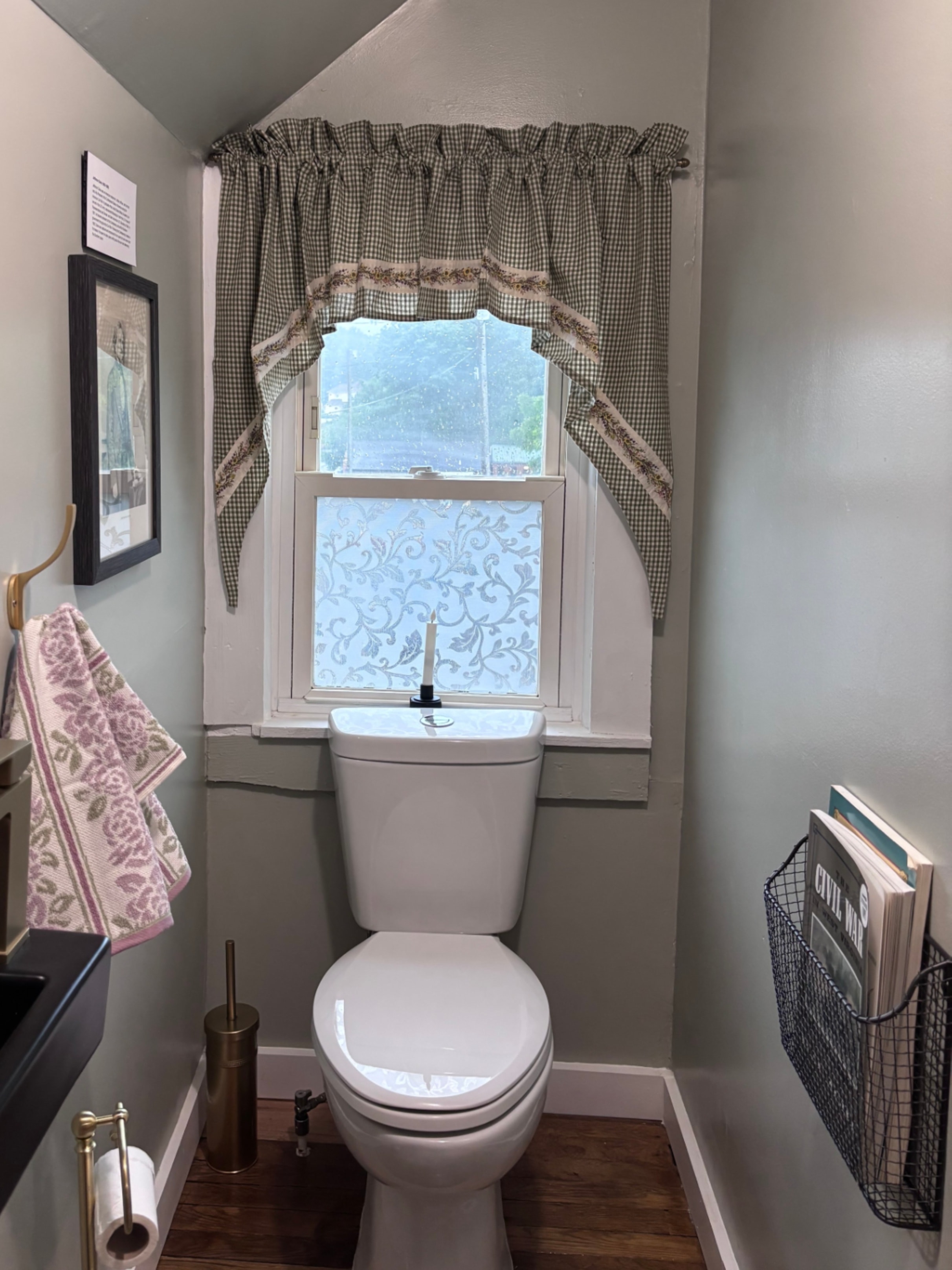 The Bathroom detail